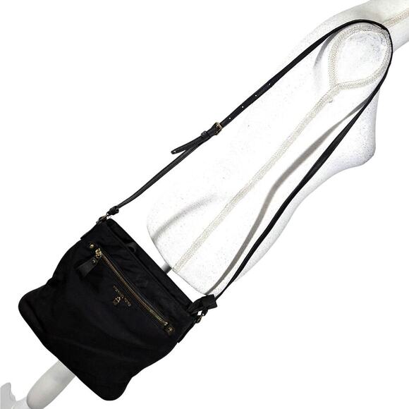 MICHAEL KORS! LUXE BLACK NYLON CROSSBODY W/GOLD HARDWARE PURSE, HANDBAG! - Picture 13 of 13